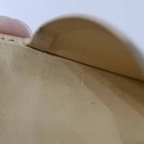 Louis Vuitton yellow card holder wallet - Picture 3 of 8